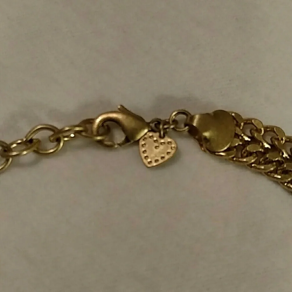 Stella and Dot Contessa Necklace with Goldtone Chain and Green Stones